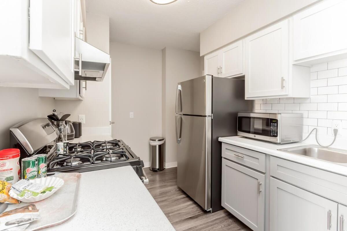 Bargain Memphis Apartment W Hdtv & Wifi Екстериор снимка