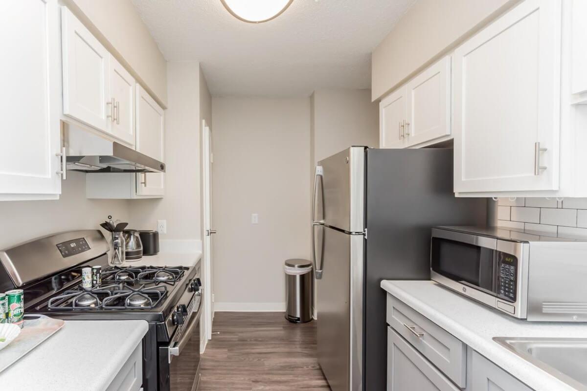 Bargain Memphis Apartment W Hdtv & Wifi Екстериор снимка