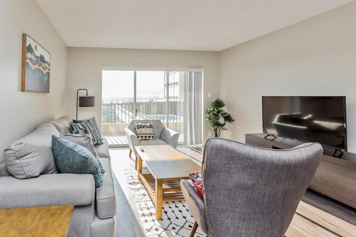 Bargain Memphis Apartment W Hdtv & Wifi Екстериор снимка